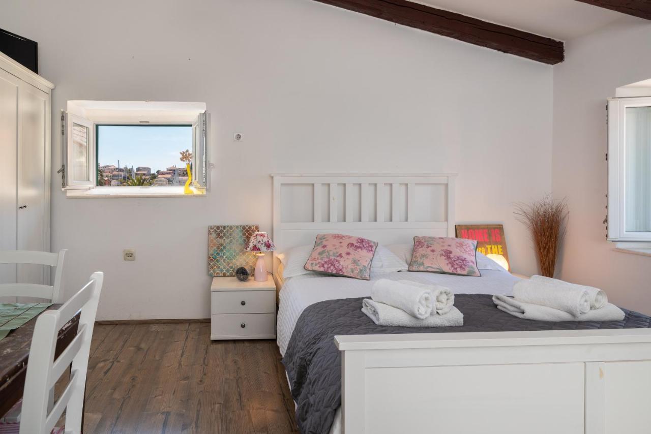 Apartment Ana Trogir Eksteriør bilde