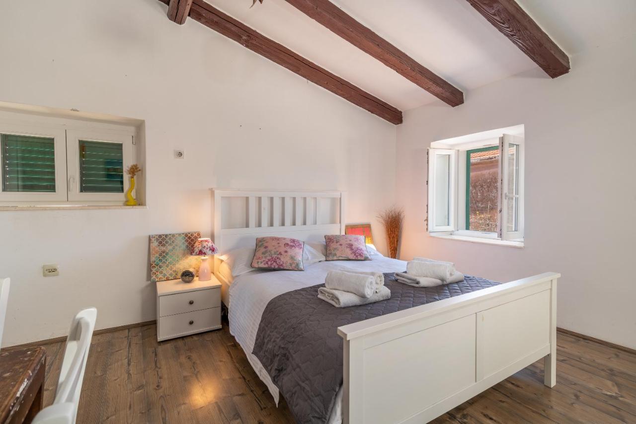Apartment Ana Trogir Eksteriør bilde